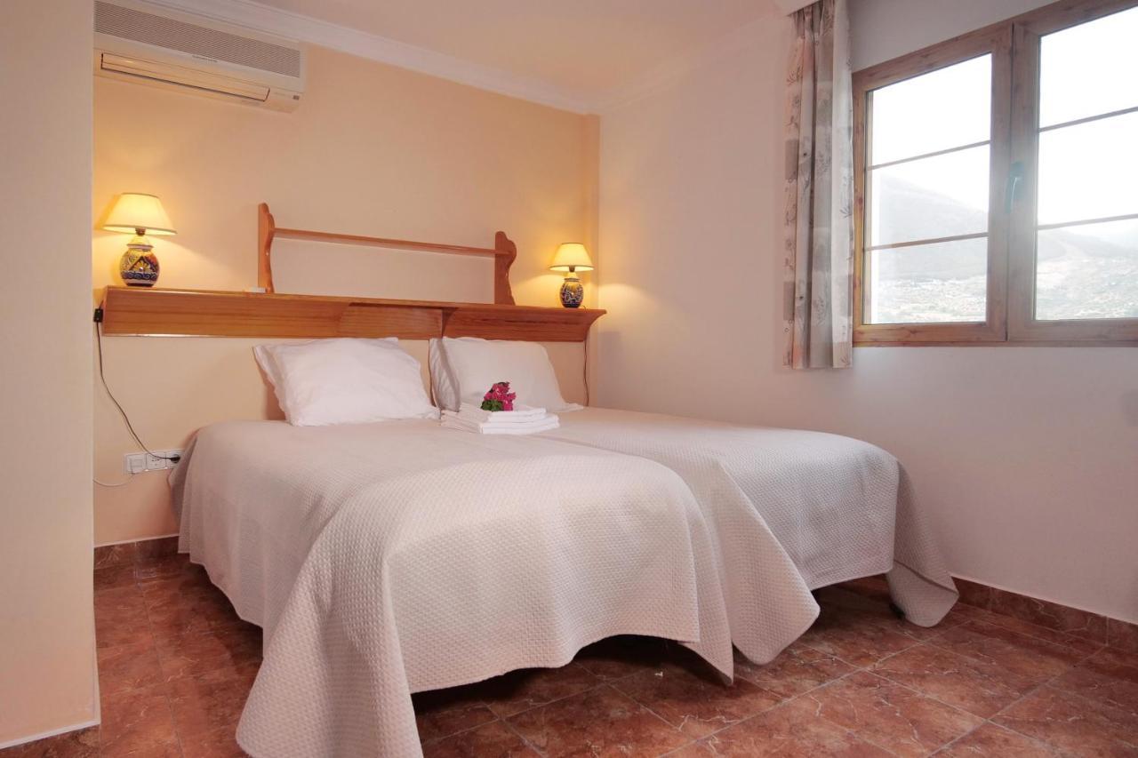 Casa Estrella De Salia Bed & Breakfast Alcaucin Exterior photo